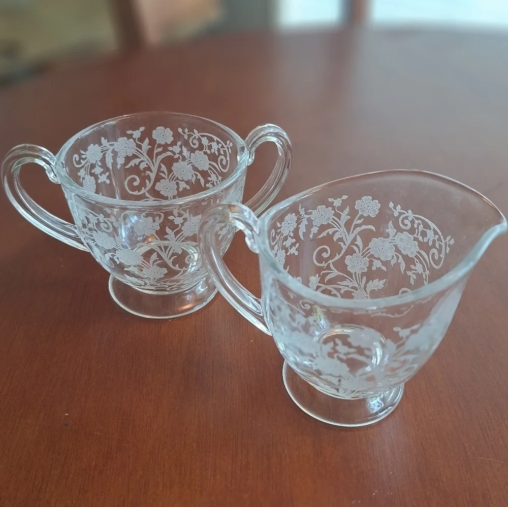 Fostonia ,Buttercup Floral Etched Glass Set